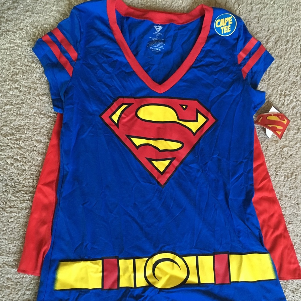 Plus size Superman shirt with cape